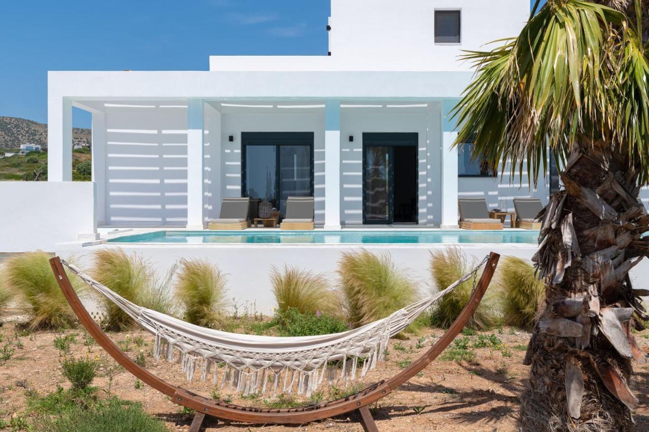 Seastar Villa, Villa *