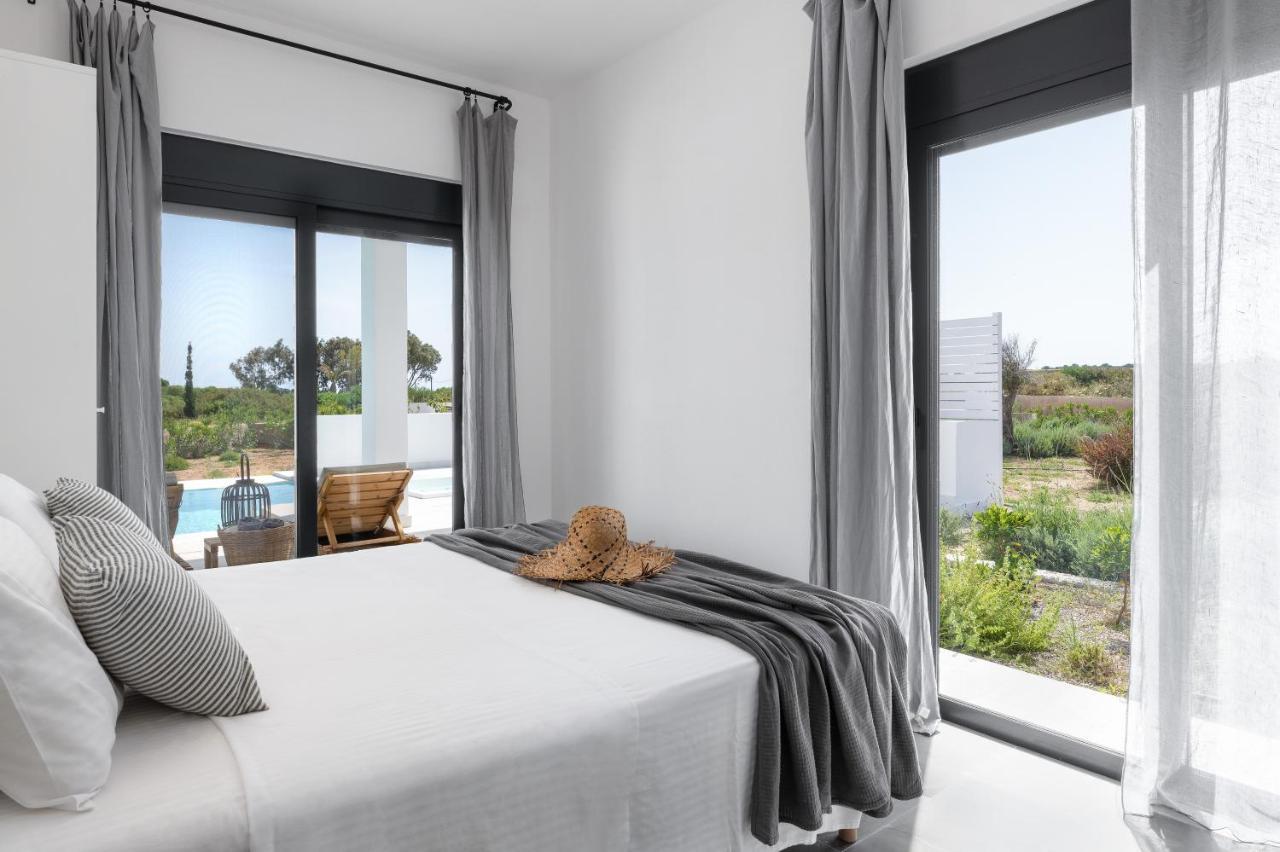 Seastar Villa, *