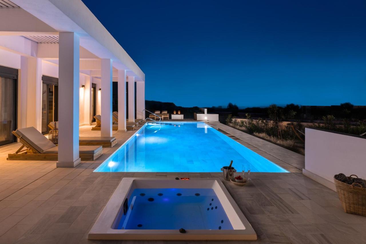 Seastar Villa, Lakhania